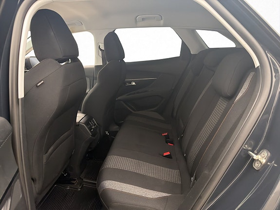 Peugeot 3008 24 of 29