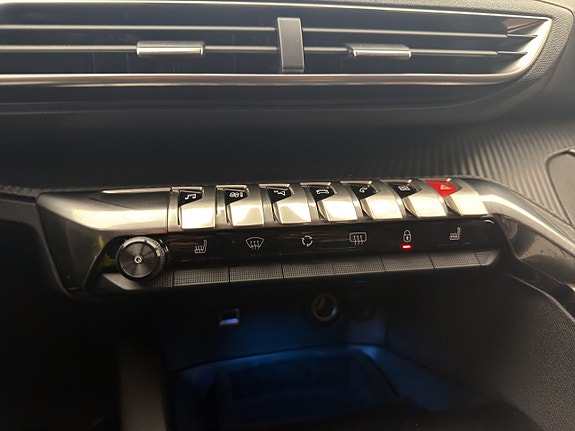 Peugeot 3008 21 of 29