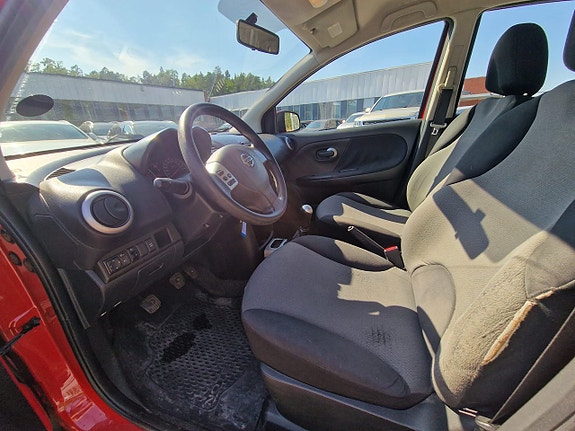 Nissan Note 12 of 15
