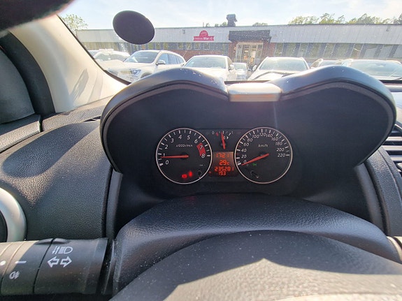 Nissan Note 15 of 15