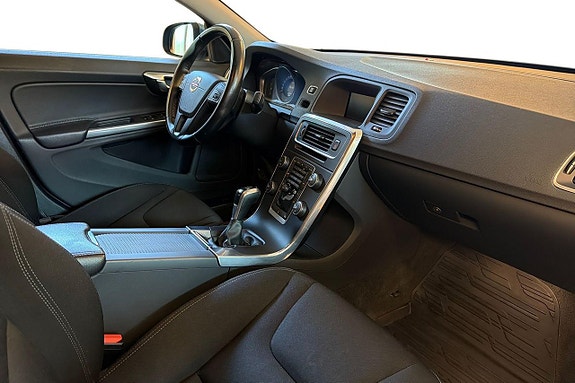 Volvo S60 9 of 22
