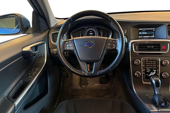 Volvo S60 11 of 22