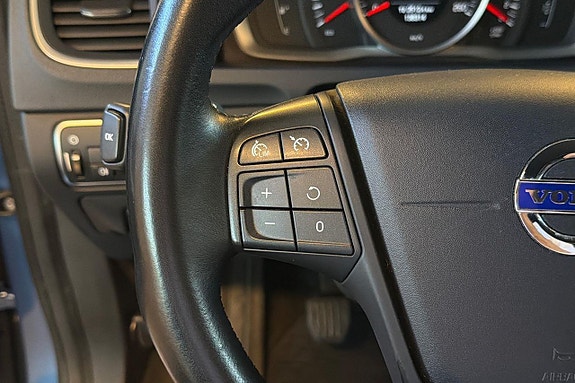 Volvo S60 13 of 22