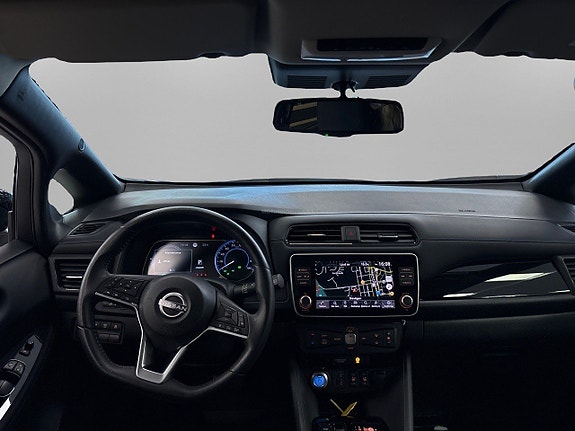 Nissan Leaf 7 of 15