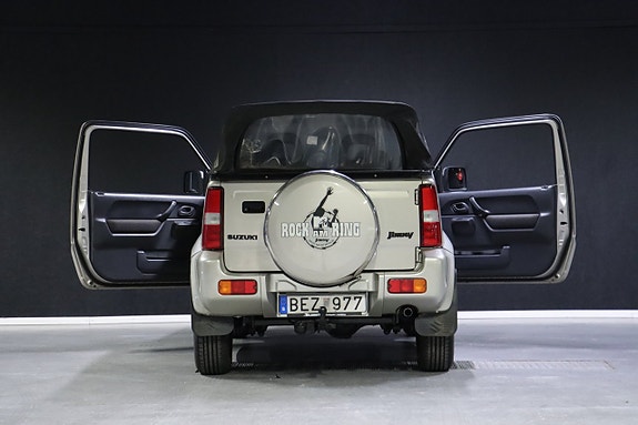 Suzuki Jimny 8 of 16
