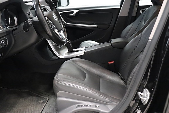 Volvo V60 7 of 12
