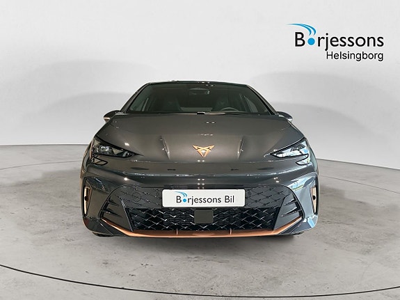 Cupra Born 5 of 19