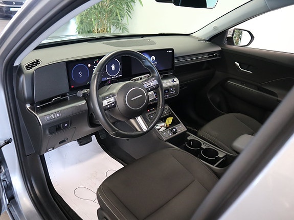 Hyundai Kona 8 of 14