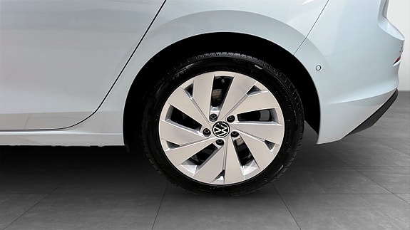 Volkswagen Golf I 6 of 18