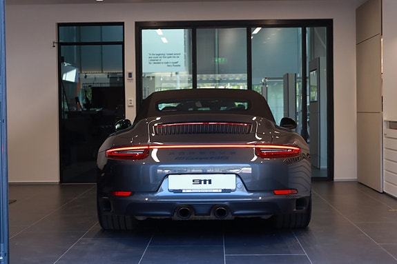 Porsche 911 Carrera 4 GTS 8 of 25