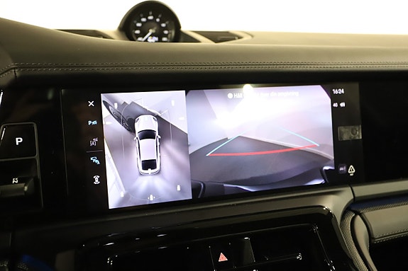 Porsche Panamera 4 16 of 22