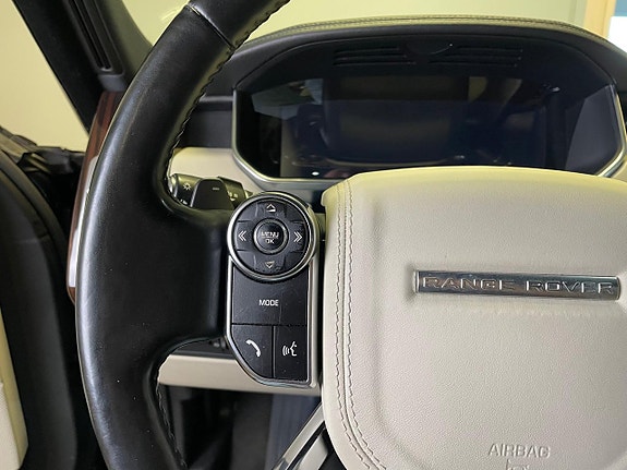 Land Rover Range Rover 9 of 23