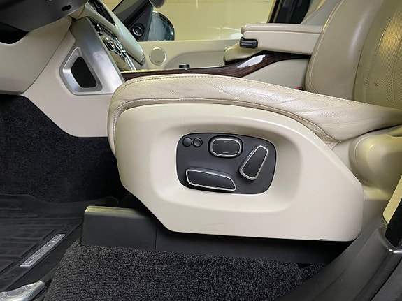 Land Rover Range Rover 19 of 23