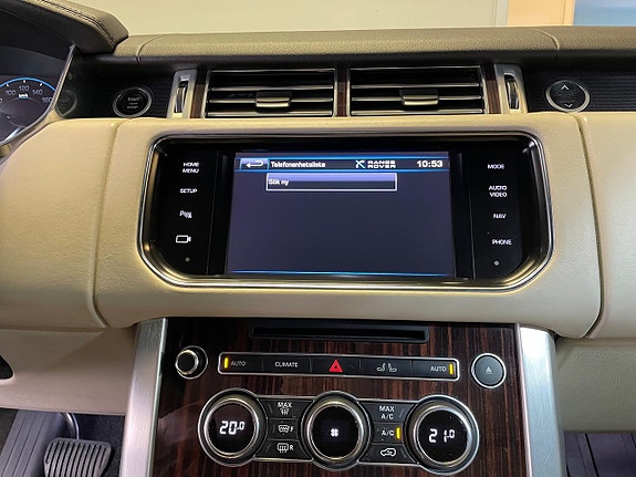 Land Rover Range Rover 15 of 23
