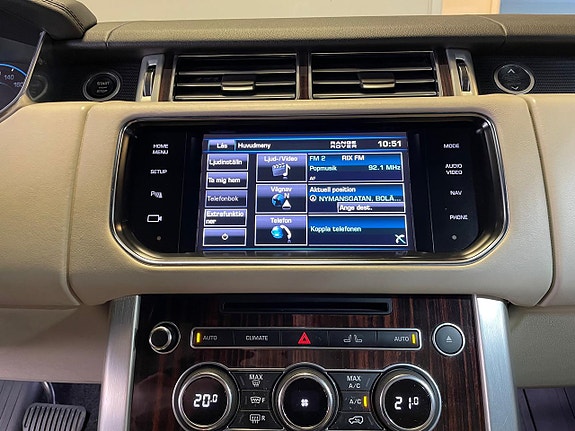 Land Rover Range Rover 13 of 23
