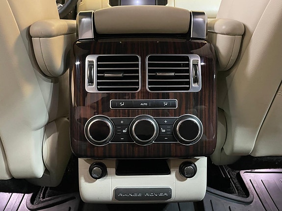 Land Rover Range Rover 18 of 23