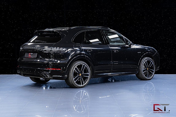 Porsche Cayenne 7 of 20