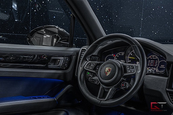 Porsche Cayenne 19 of 20