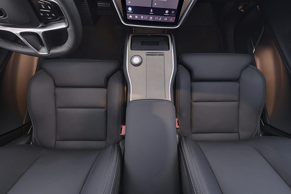 Volvo EX90 9 of 28