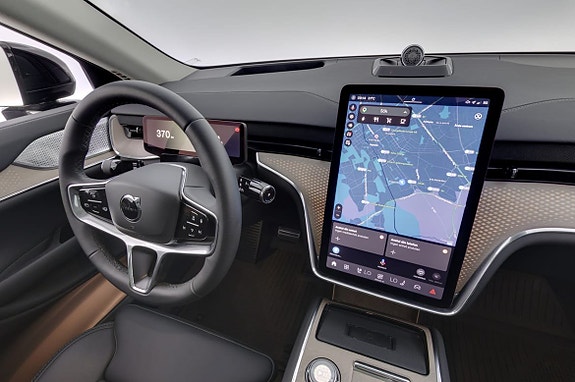 Volvo EX90 8 of 28