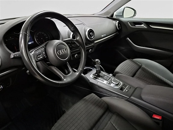Audi A3 10 of 27