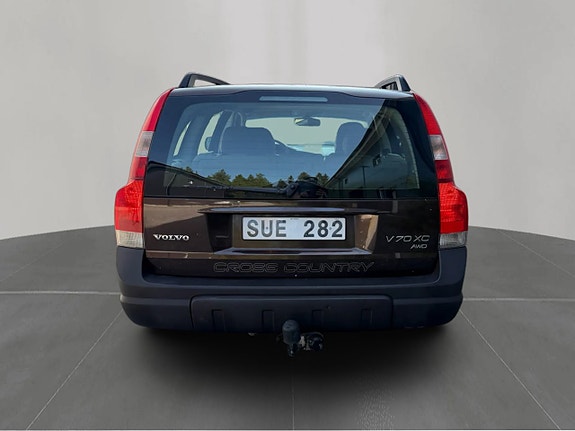 Volvo XC70 3 of 5