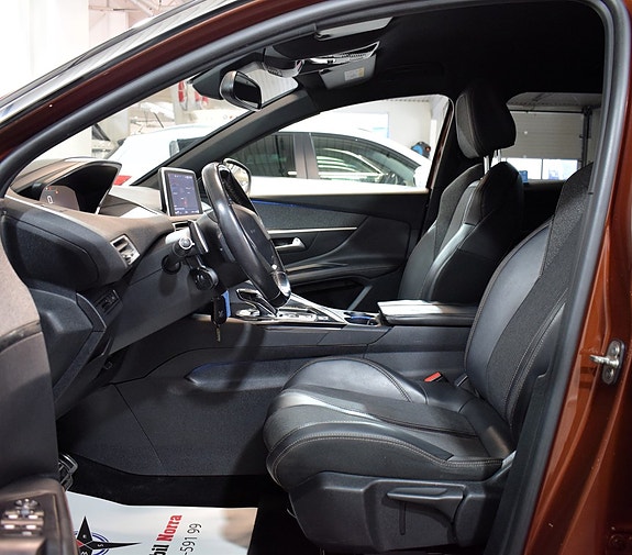 Peugeot 3008 8 of 24