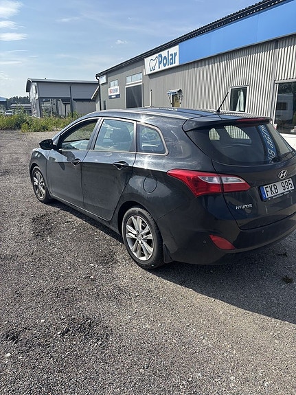 Hyundai i30 3 of 4