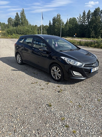 Hyundai i30 2 of 4