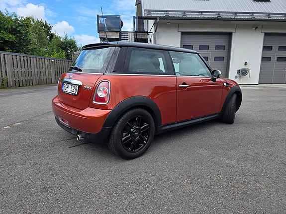 MINI Cooper 4 of 10