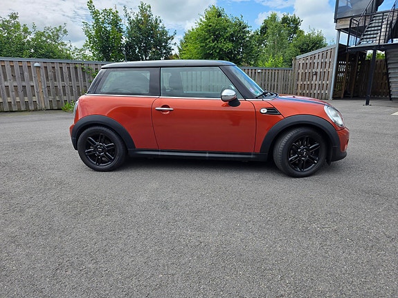 MINI Cooper 3 of 10
