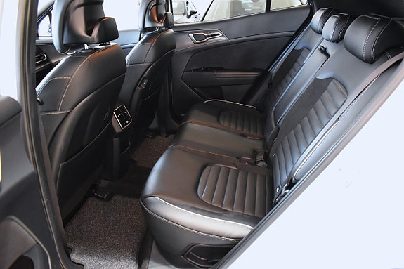Kia Sportage 10 of 22