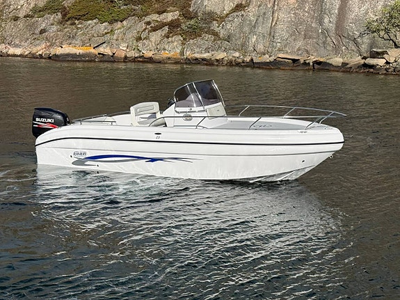 Ranieri Shadow 23 – Helt oanvänd - Suzuki DF250APX 3 of 12