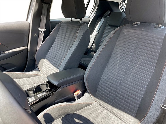 Peugeot e-208 5 of 5