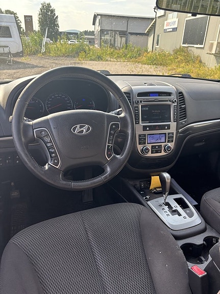 Hyundai Santa Fe 4 of 4