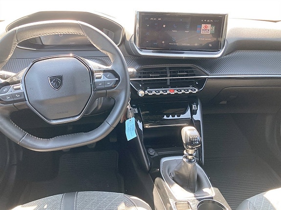 Peugeot 2008 6 of 15