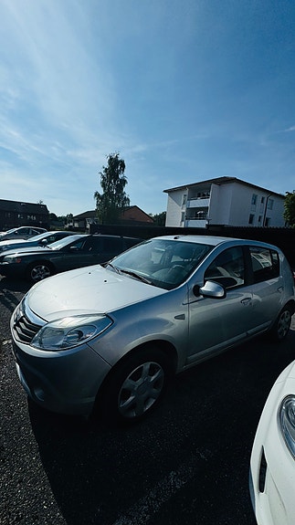 Dacia Sandero 4 of 4