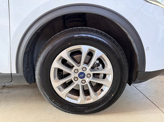 Ford Kuga 10 of 21