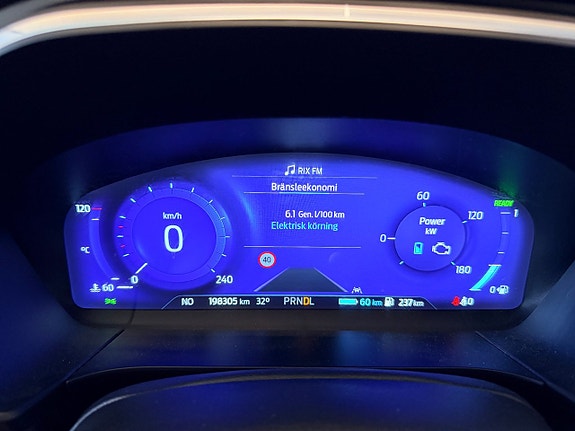 Ford Kuga 14 of 21