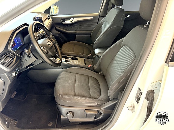 Ford Kuga 11 of 21