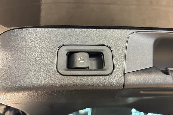 Mercedes-Benz GLB220 d 17 of 20