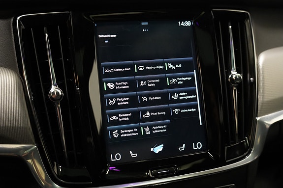 Volvo S90 23 of 30