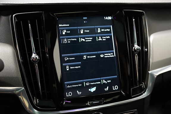 Volvo S90 24 of 30