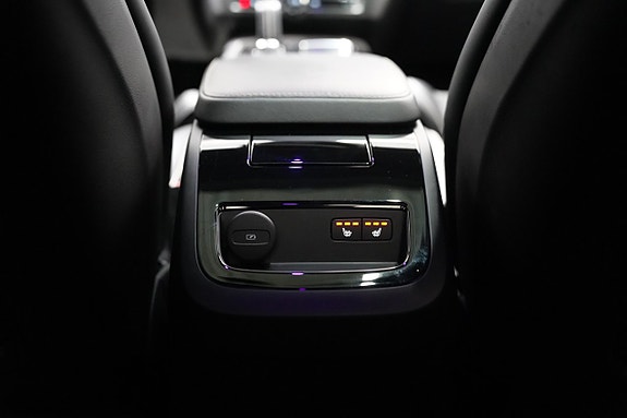 Volvo S90 28 of 30