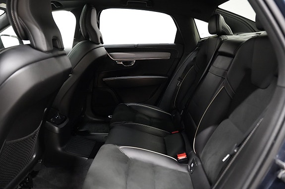 Volvo S90 27 of 30