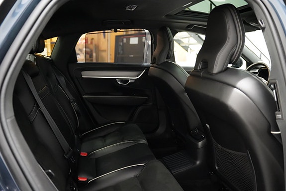 Volvo S90 29 of 30