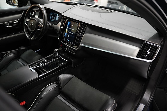 Volvo S90 11 of 30