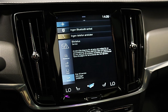 Volvo S90 25 of 30