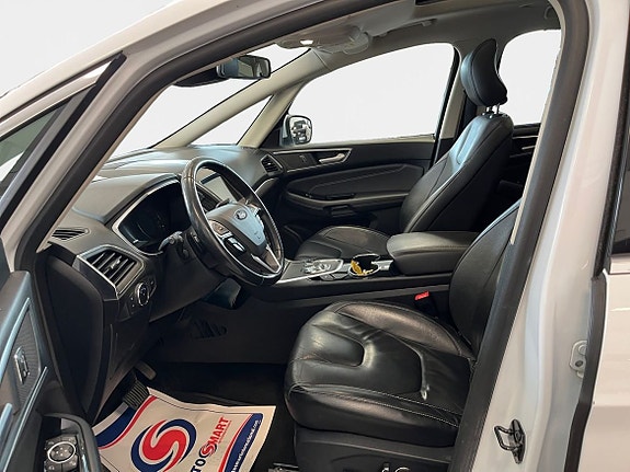 Ford S-MAX 3 of 5
