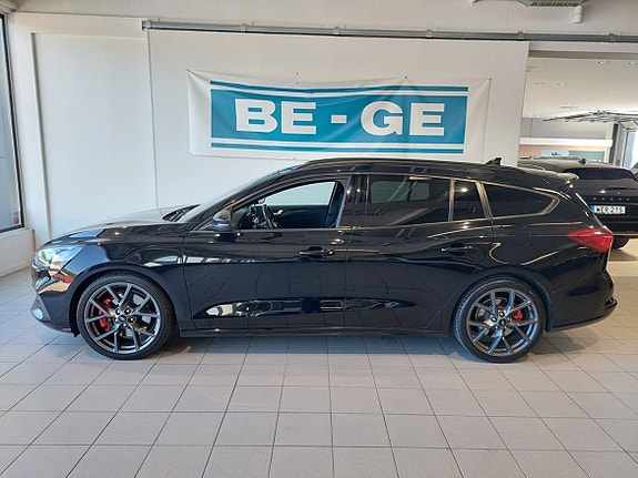Ford Focus 2 of 11
